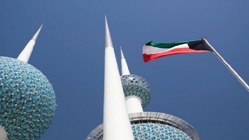 إصدار سمة دخول التحاق بعائل الكويت