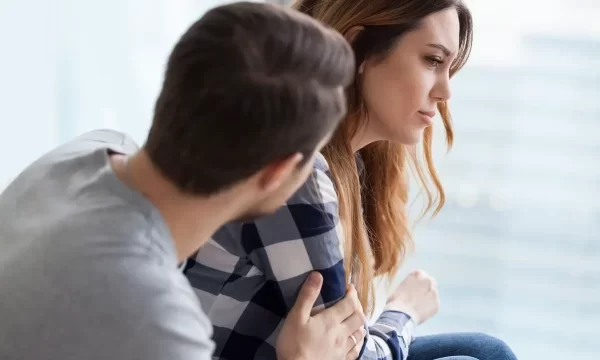 رسائل تفرح شخص حزين 2023 كيف اواسي شخص حزين بالكلام تويتر؟