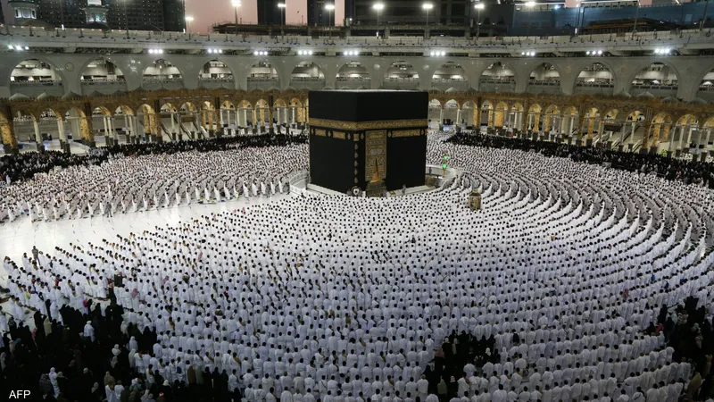 ما هو موعد أداء العمرة للمواطنين داخل أو خارج المملكة 1447 وطريقة حجز تأشيرة العمرة