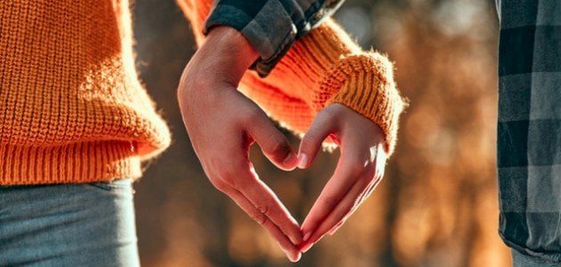 اقتباسات حب تيليجرام : جابك الله ليّ جبر خاطر لقلّبي.. وعلى سبيّل التذكير.. أحُبك