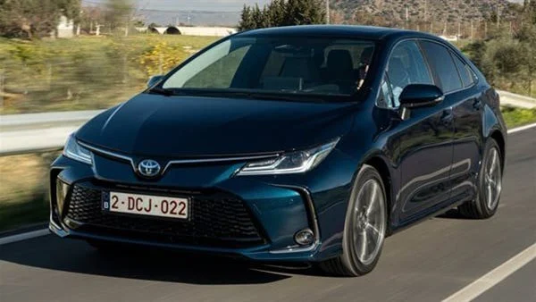 سيارة TOYOTA COROLLA 2025 رفيقة دربك في كل رحلة! عودة قوية بأسعار جديدة