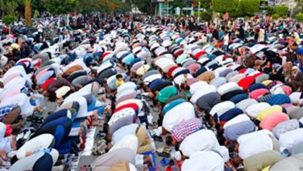 صلاة العيد هل هي فرض ام سنة؟ حكم من لم يصلي صلاة العيد