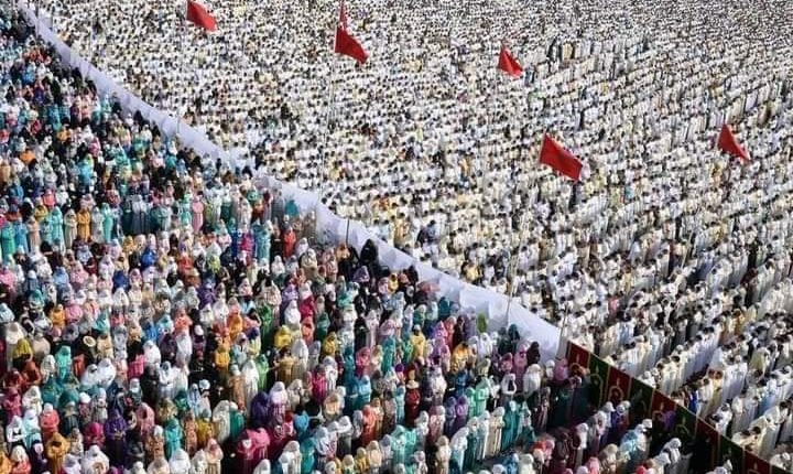الأوقاف توضح .. ضوابط صلاة عيد الفطر في المساجد والساحات والأماكن التي تقام بها في مصر
