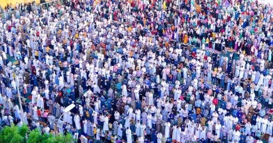 ضوابط صلاة عيد الفطر والمساجد المُعلن عن تأدية الصلاة بها في السعودية وموعدها 1447