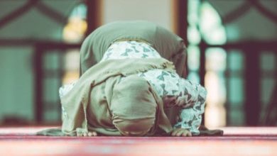 هل يجوز للمراة ان تصلي صلاة العيد في البيت
