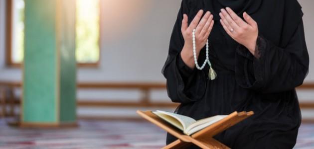 أدعية لراحة البال مقتبسة وأجمل الأدعية للتخلص من الألم النفسي : اللَّهمَّ رَحمَتَكَ أرْجو، فلا تَكِلْني إلى نَفْسي طَرْفةَ عَيْنٍ، أصْلِحْ لي شَأْني كُلَّهُ، لا إلهَ إلَّا أنتَ
