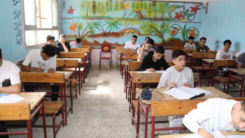 رسميًا .. جدول امتحانات الصف الثالث الإعدادي 2025 الترم الثاني حمله من هُنـــا