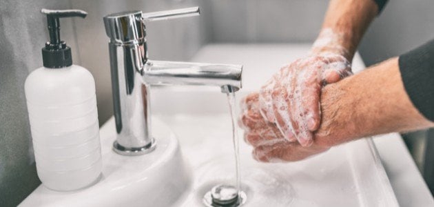 اجمل العبارات عن النظافة : الحفاظ علي البيئة نظيفة يعتبر او الطريق للسلوكيات الصحيحة