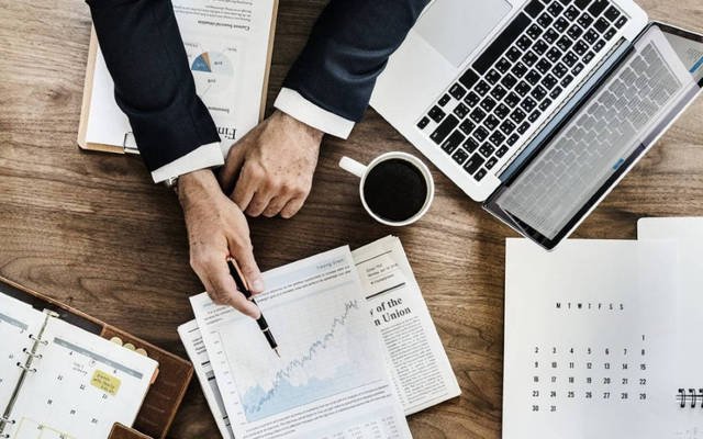 المهن والوظائف المطلوبة في الإمارات بمرتبات عالية .. مهن متاحة للمصريين مقابل هذه الشروط