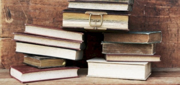 عبارات عن حب الوطن مميزة : لابد أن نضحى من أجل الوطن أما نخدمه او نموت من أجله .