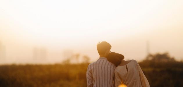 كلمات إلى حبيبتي مميزة وجديدة : رفيقة دربي وحبيبة قلبي، لا يمكن أن أعيش دونك.