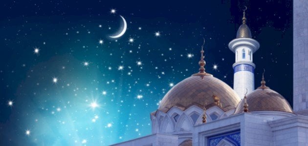 كلمات حزينة عن العيد وفقد الأحبة به : لقد رحلوا ورحلت معهم مباهج العيد، أنا لا أري في هذا العيد إلا الحزن على فراقهم وغيابهم.