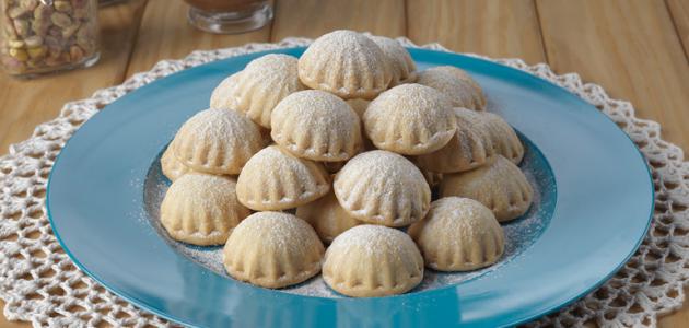 ما هي طريقة عجن كعك العيد في المنزل بكل سهوله بالخطوات