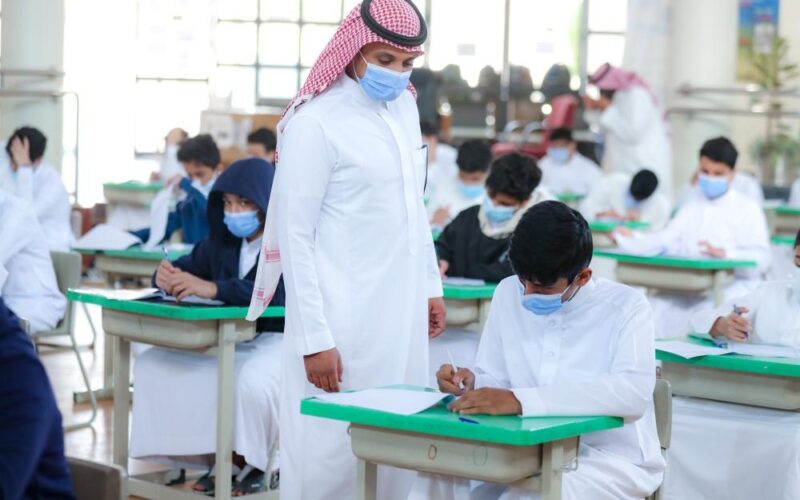 متى الاختبارات النهائية للترم الثالث في المدارس والجامعات؟ التعليم توضح التفاصيل