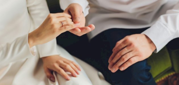 ما هو مفهوم زواج المتعة وما عقوبته في السعودية؟
