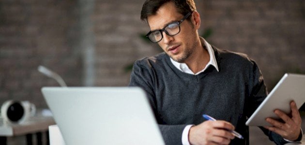موضوع تعبير عن أهمية العمل كامل العناصر