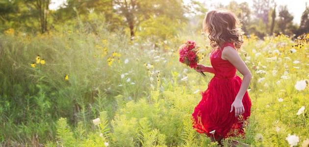 أجمل ما قيل في غزل النساء وأجمل العبارات التي قيلت في الغزل