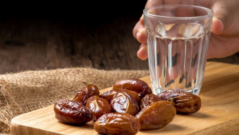 هل يجوز قطع صيام القضاء بدون عذر؟ وما هي كفارته