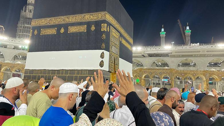 هل نصلي ركعتين بعد طواف الوداع؟ إجازة طواف الإفاضة عن طواف الوداع