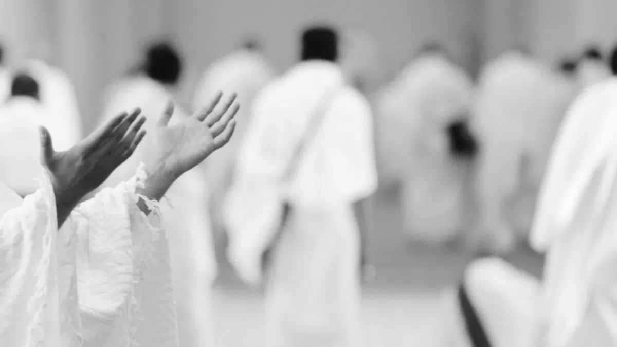 هل ترفع اعمال المتخاصمين يوم عرفة أم لا ترفع؟