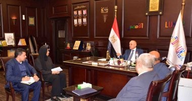 محافظ الأقصر يأمر باستكمال تطوير المرافق والتشجير بالمدن السكنية