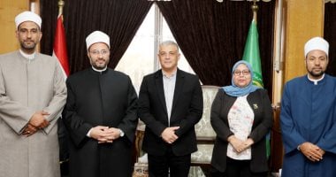محافظ الإسماعيلية يستقبل الأمين المساعد ويعلن عن سبتمبر شهر التوعية