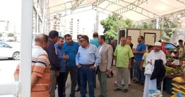 محافظ الدقهلية يتفقد سوق اليوم الواحد ويشدد على الأسعار المعلنة