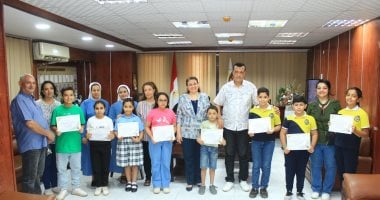 مدير تعليم سوهاج يحتفي بالطلاب والمعلمين الفائزين على مستوى الجمهورية