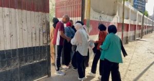 مدير تعليم سوهاج يراقب امتحانات الدور الثاني للثانوية العامة