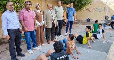 وكيل تعليم الأقصر يتفقد اختبارات قبول المدرسة الإعدادية الرياضية